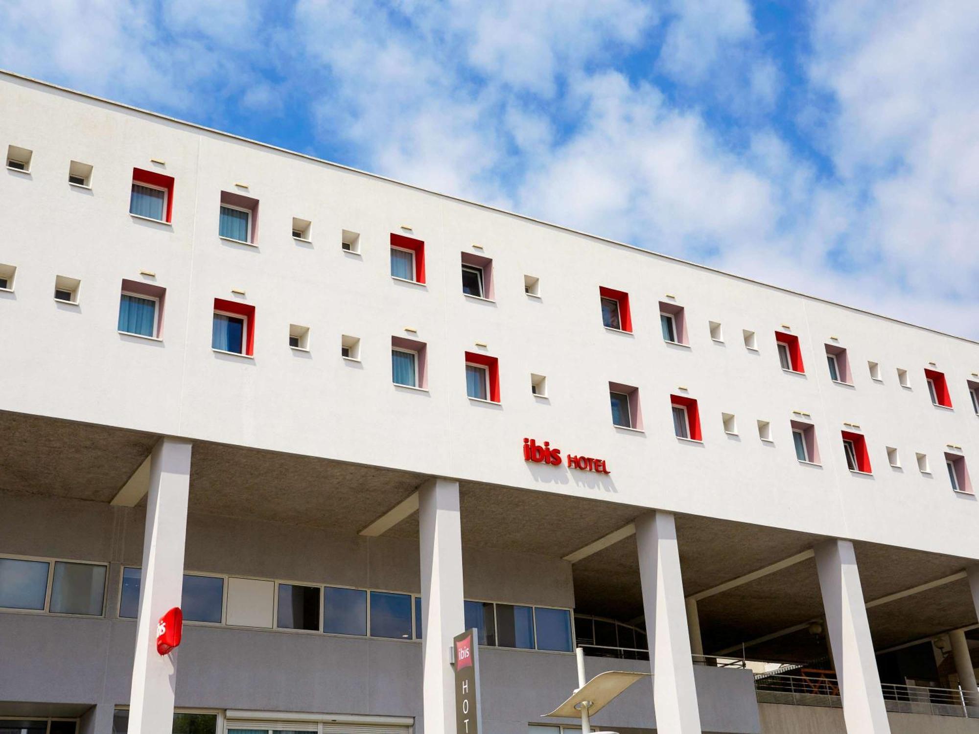 Ibis Lorient Centre Gare Exterior foto