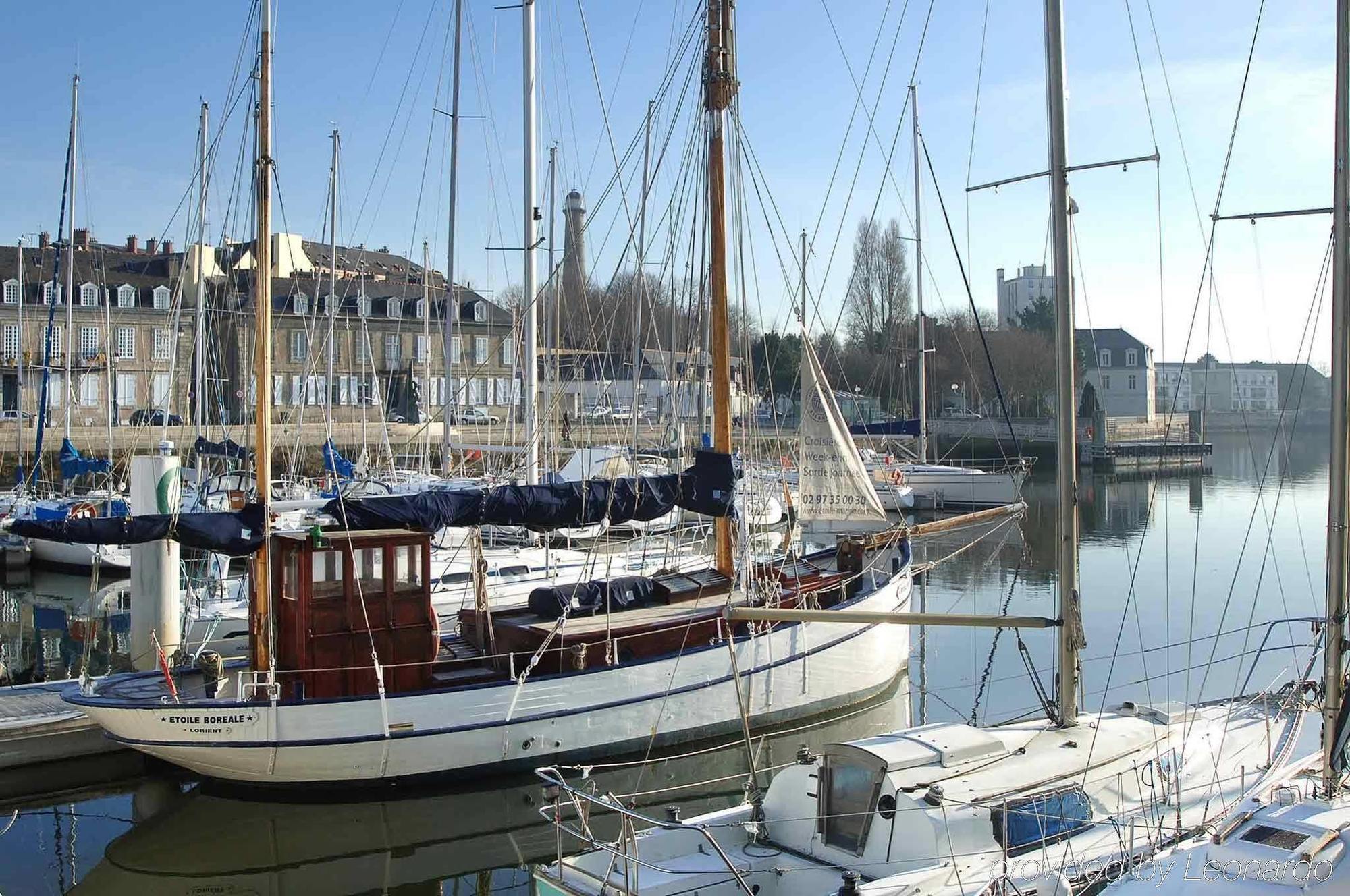 Ibis Lorient Centre Gare Hotel Exterior foto