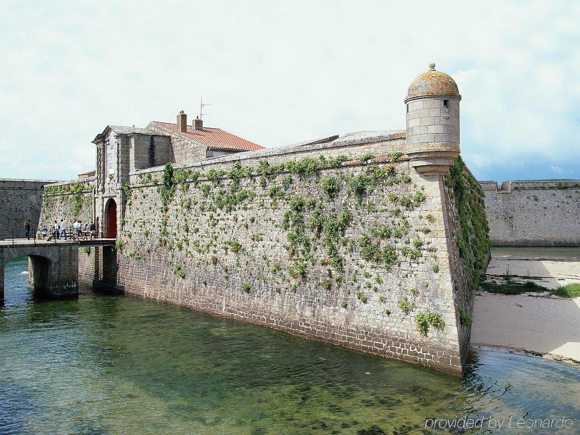 Ibis Lorient Centre Gare Hotel Exterior foto